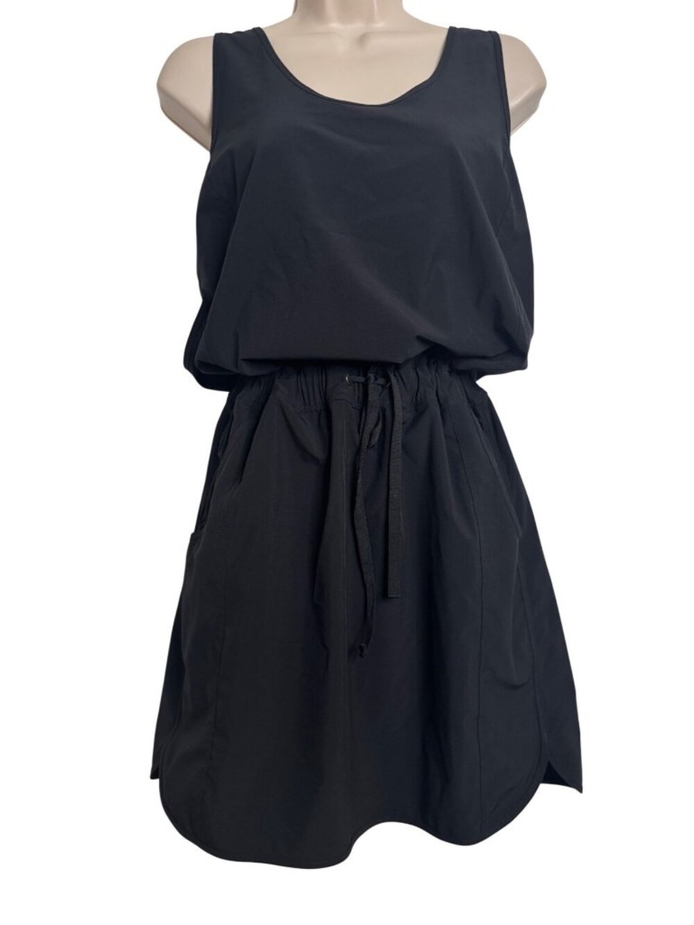 Patagonia Fleetwith Dress Size Large Stretchy Black Adjustable Waist EUC Sport